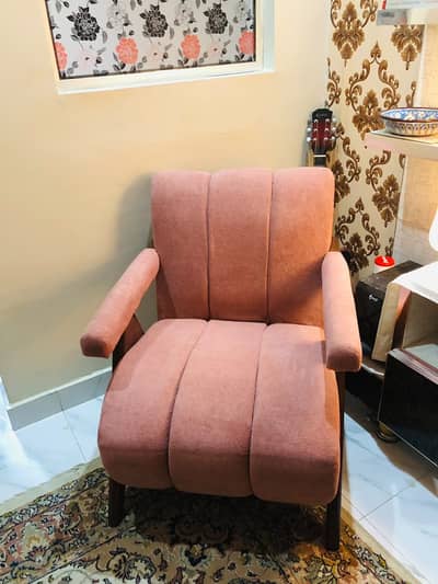 Modern Upholstered Accent Chair – Blush Pink - Strong and comfortable