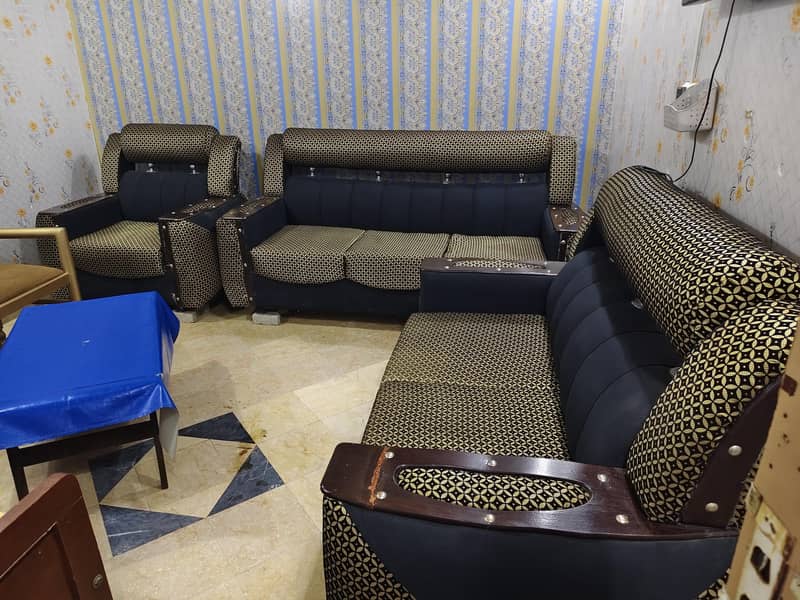 Sofa set in new condition 2