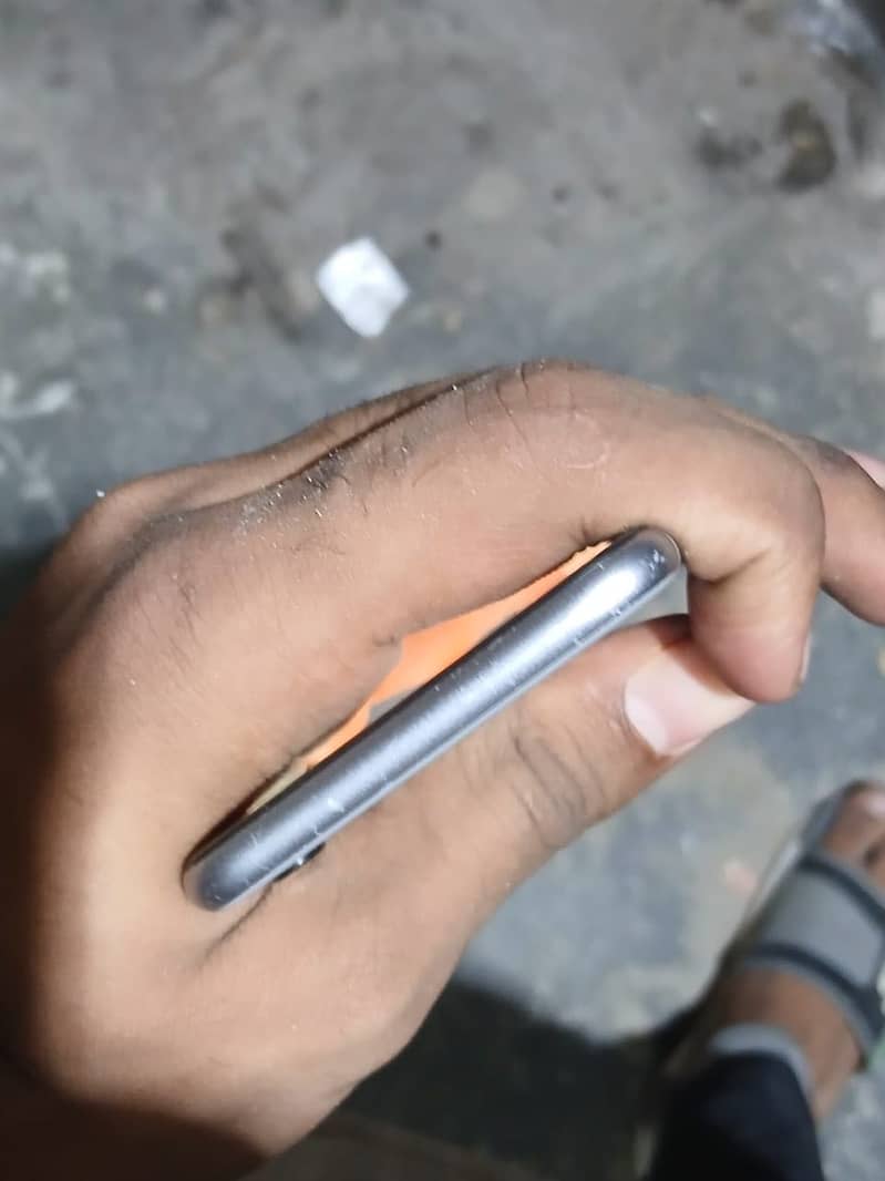 Apple iPhone 6S 3