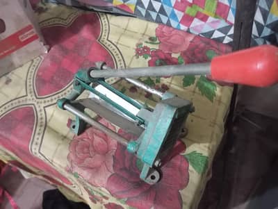 potatoes french fry cutter machine.