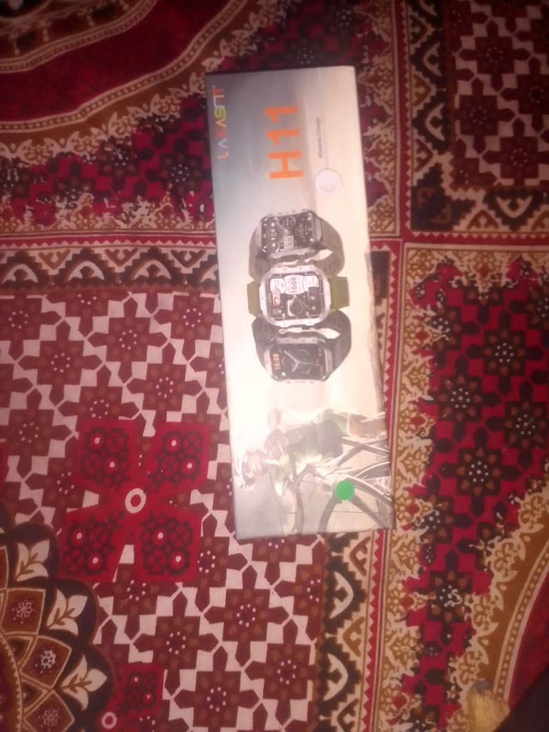H11 smart watch 2