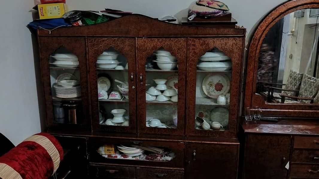 Bed set,dressing table and showcase 4