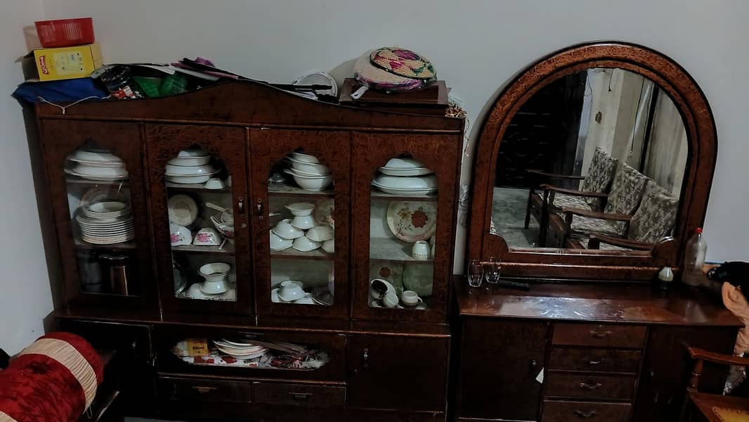 Bed set,dressing table and showcase 9