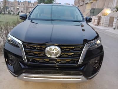 Toyota Fortuner V 2021
