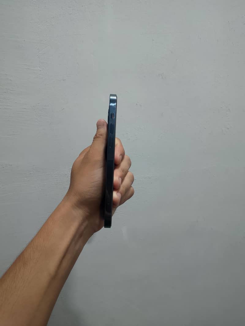 iPhone 12 Pro 1