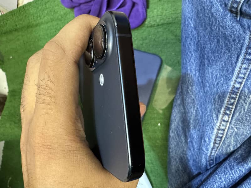 Apple iPhone 16 Plus 1