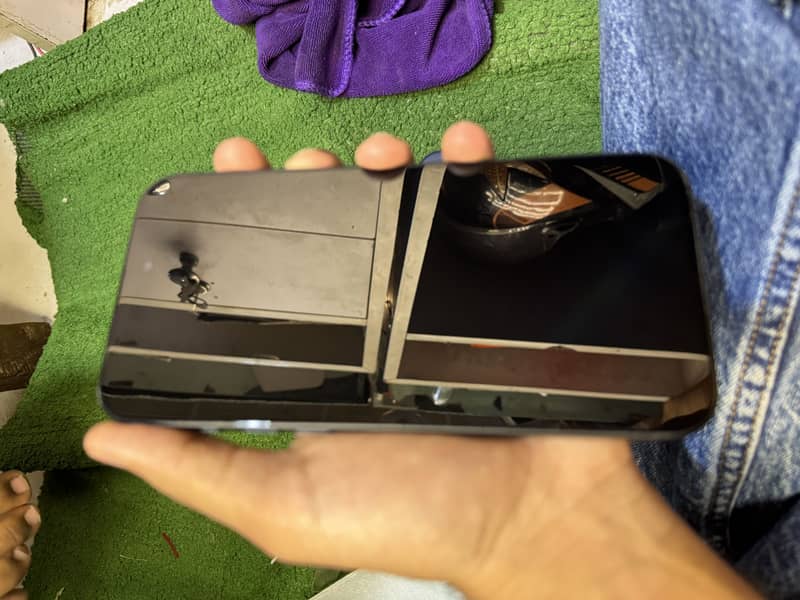 Apple iPhone 16 Plus 3