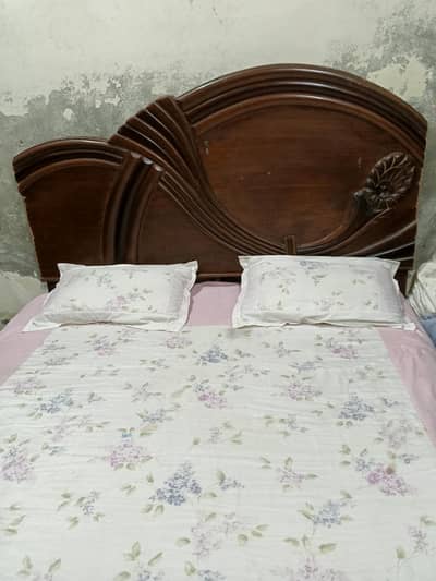 king size bed for sale.