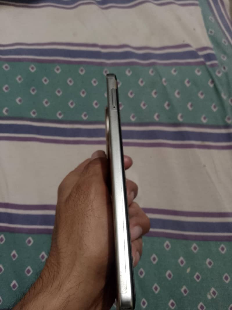 Tecno CAMON 30 4