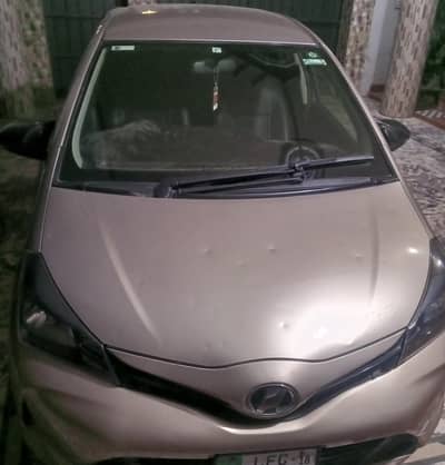 Toyota Vitz 2015 model 2017 import or 2018 Lahore registered