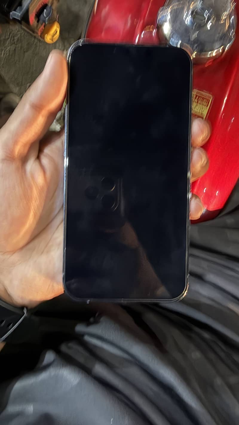 Apple iPhone 13 Pro 2