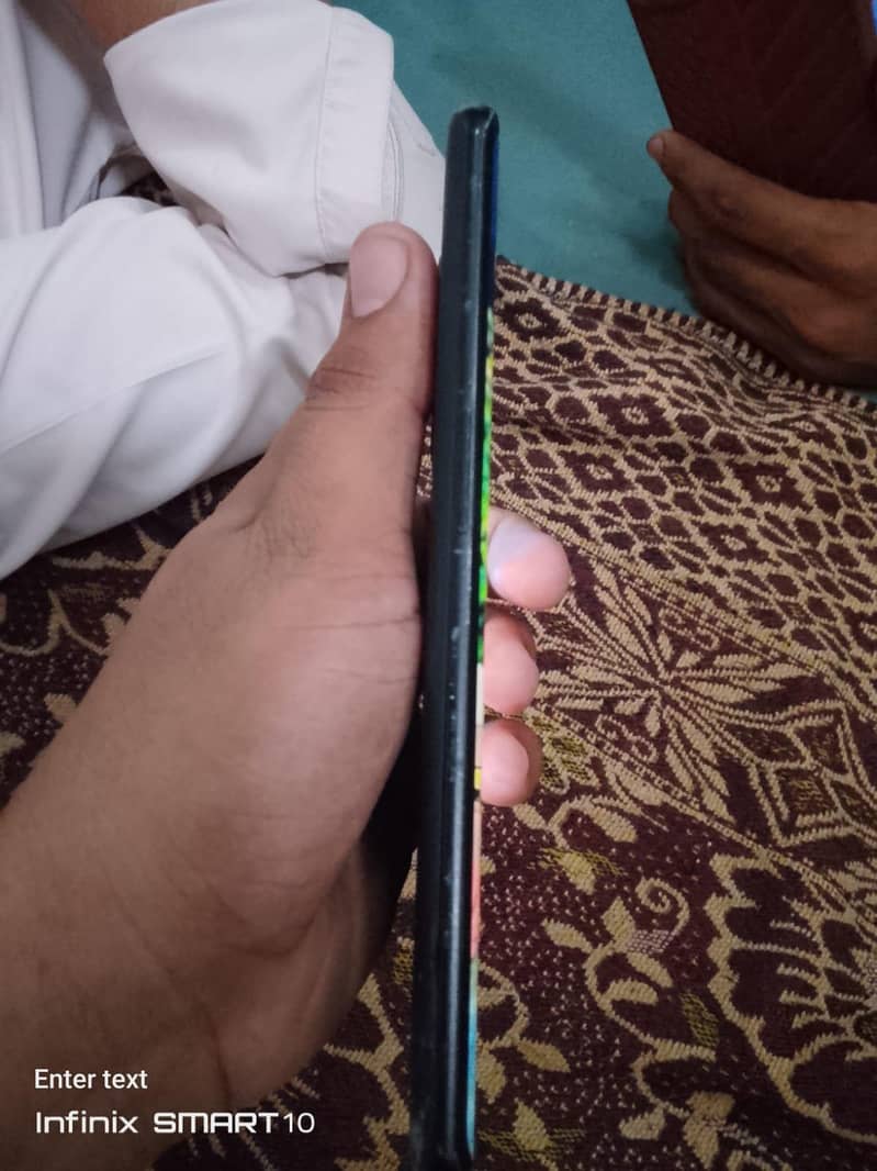 One Plus 10 Pro 4