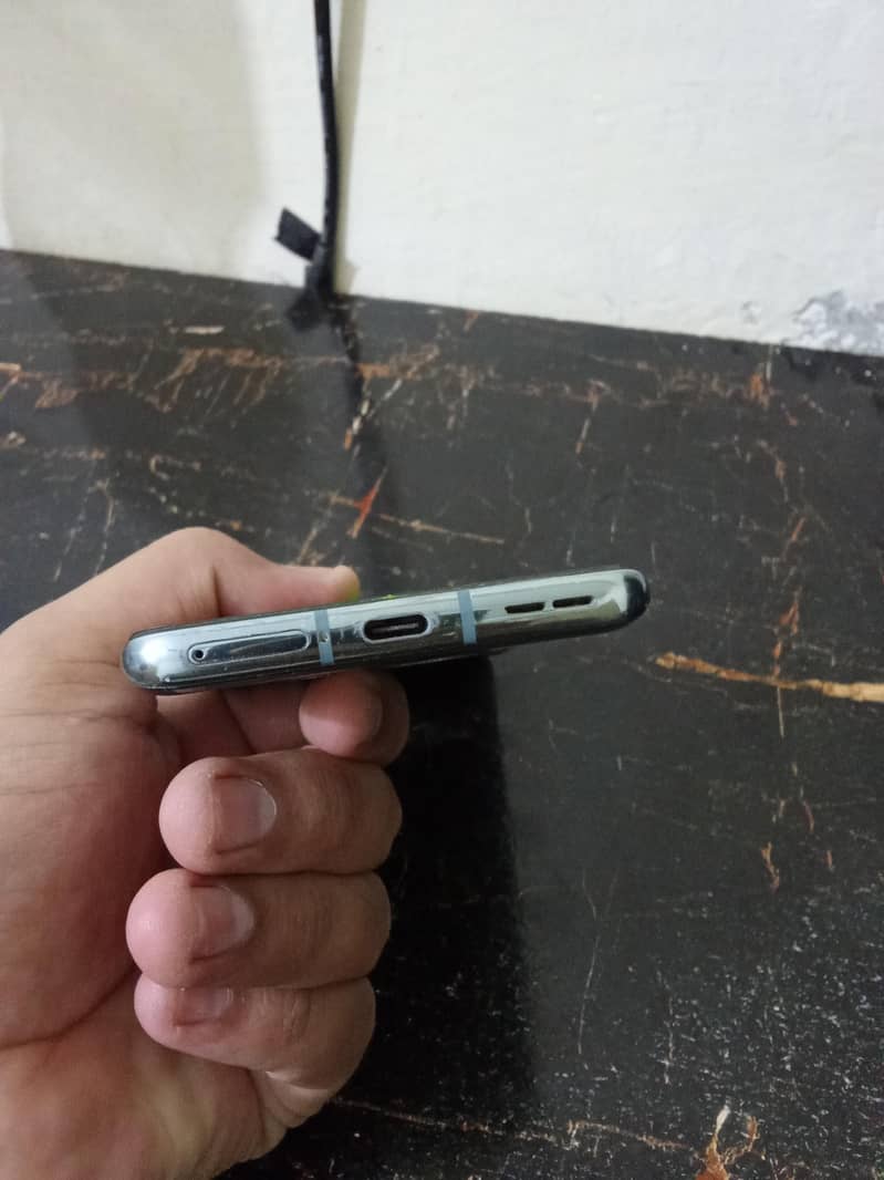 One Plus 10 Pro 5