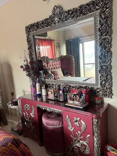 Luxury Royal  bedroom set available for sale in excellent condition