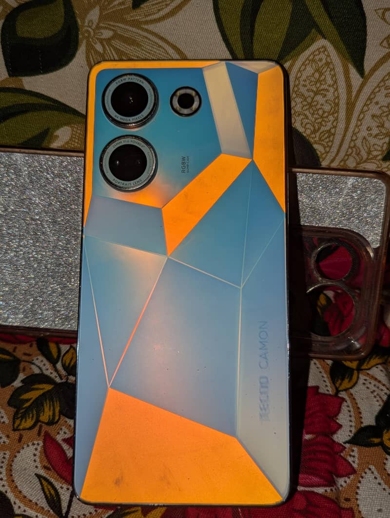 Tecno CAMON 20 0