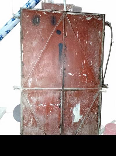 Purana lohy ka double door for sale