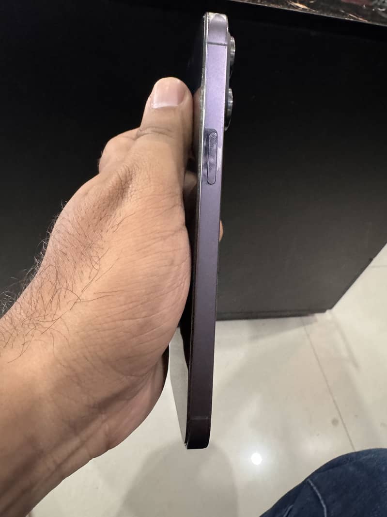 Apple iPhone 14 Pro Max 2