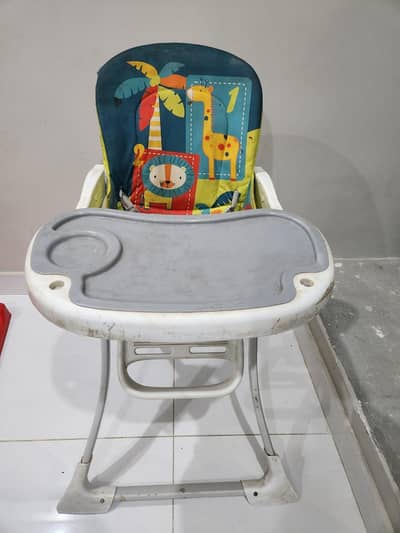 kids table in good condition