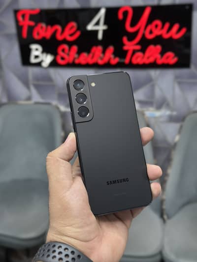 Samsung S22 8GB/128GB Pta Approved C mint Condition