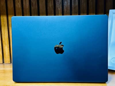 Apple MacBook Pro M4 16-inch only Display Panel Space Balck 2026 Parts
