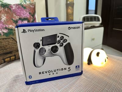 Nacon Revolution Pro 5 Controller