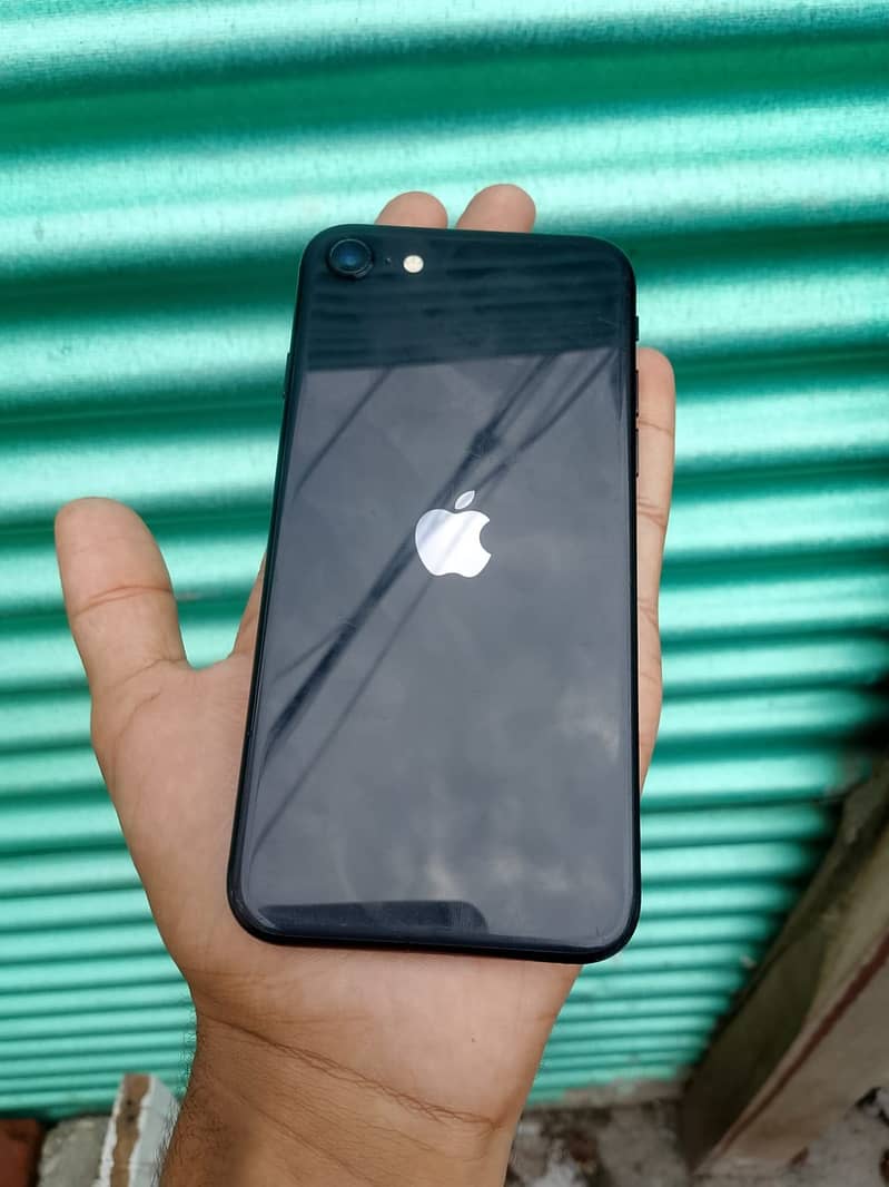 IPHONE SE20 0