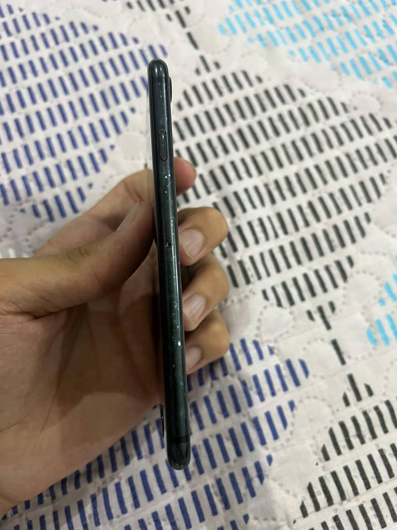 Apple iPhone 7 5