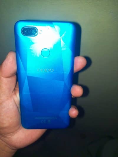 OPPO A12