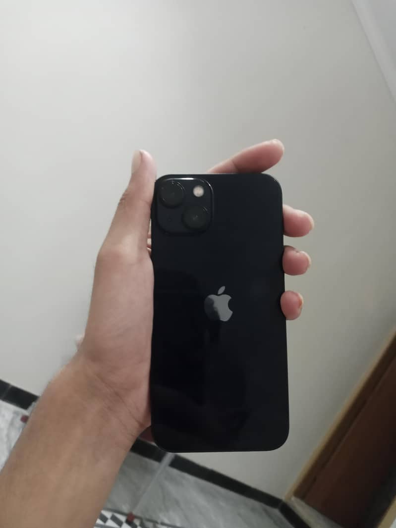 Apple iPhone 13 0