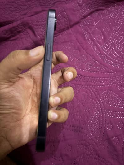 Apple iPhone 16e
