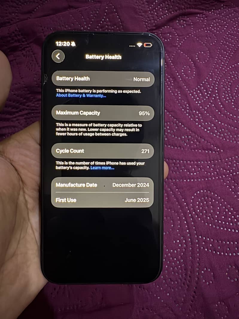 Apple iPhone 16e 1