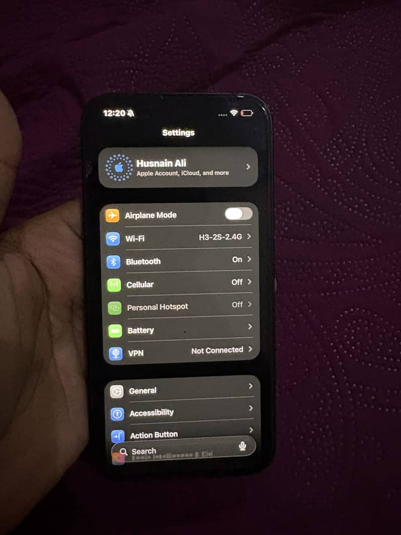 Apple iPhone 16e 6