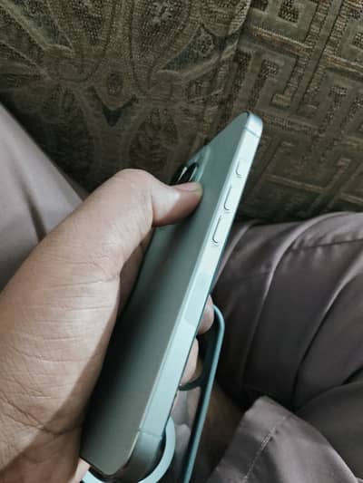 iPhone 16 pro jv