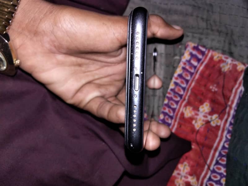 Apple iPhone 11 2