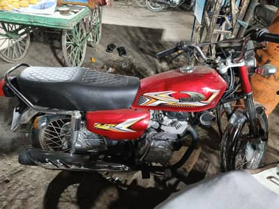 United 125