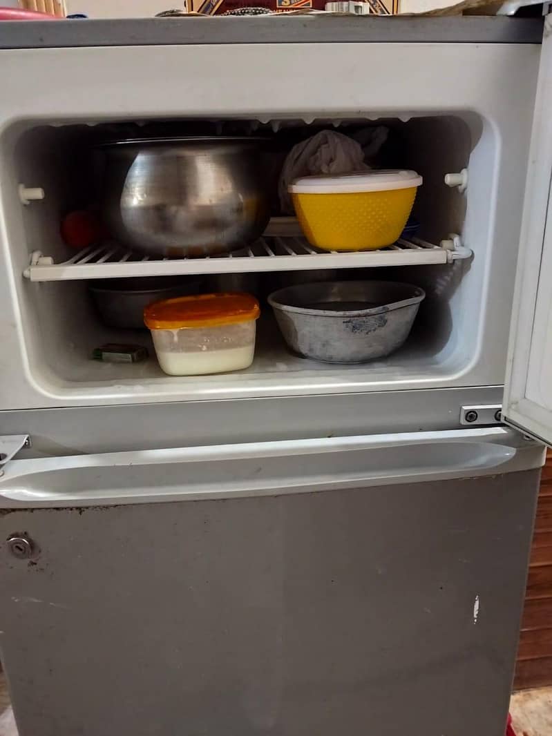 Refrigerator 4