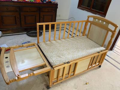 Baby Crib for Sale – Excellent Condition