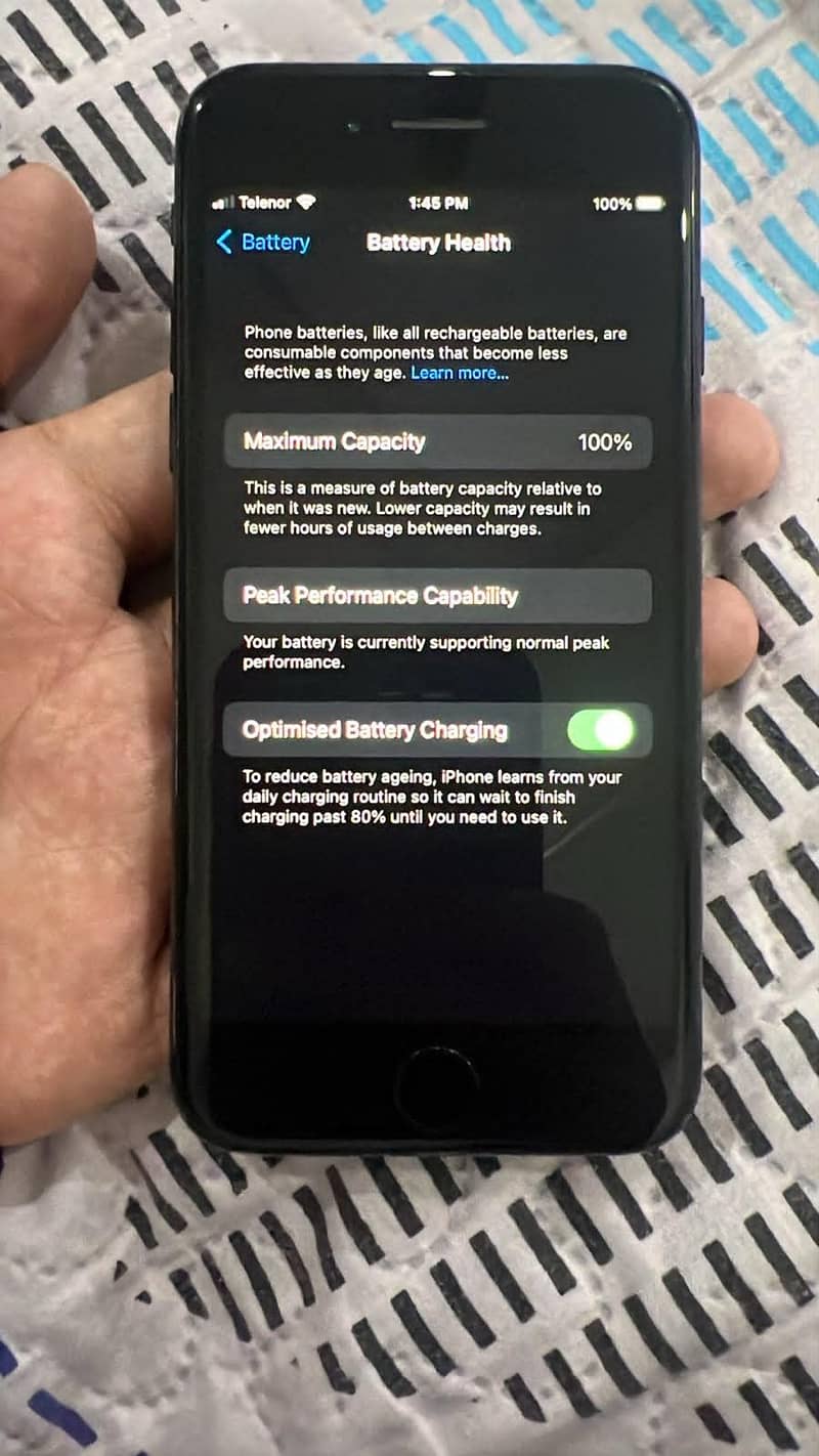 Apple iPhone 7 4