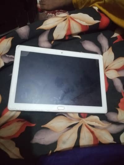 docomo tablet used condition  box charger available