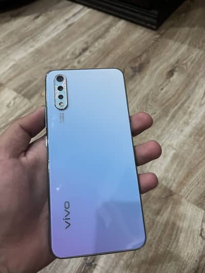 Vivo S1
