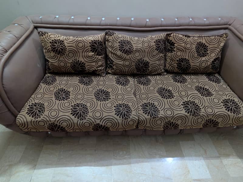 7 seater sofa. 2