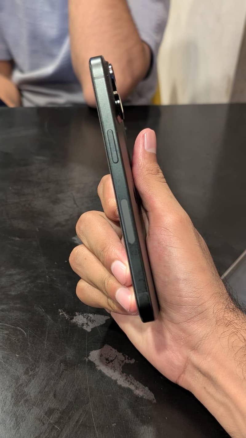 Apple iPhone 15 0