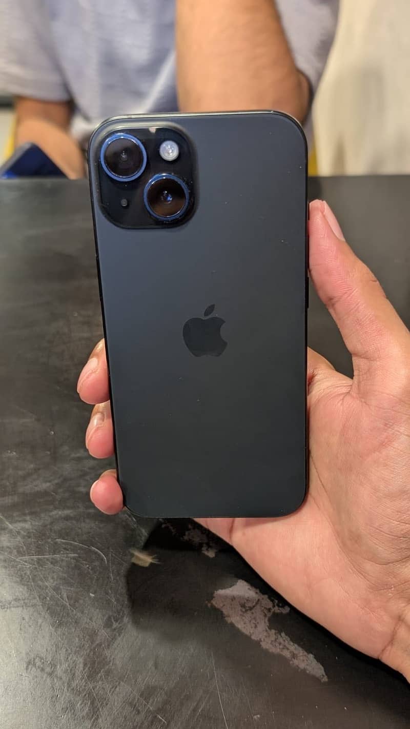 Apple iPhone 15 3