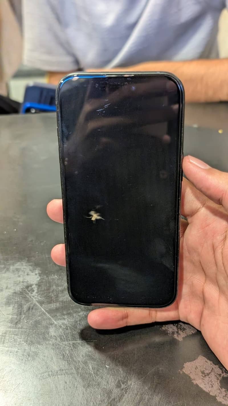 Apple iPhone 15 5