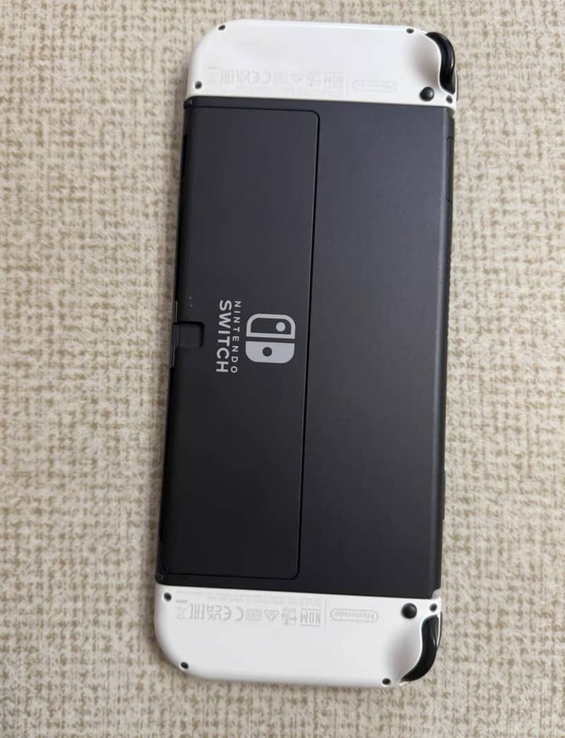 Nintendo Switch Oled with Box 2