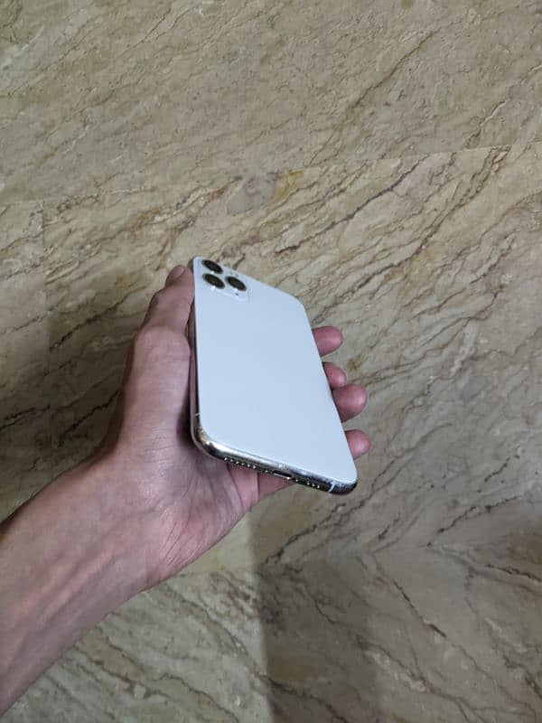 IPHONE 11 PRO 256 GB 2