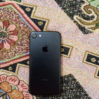 Apple iPhone 7