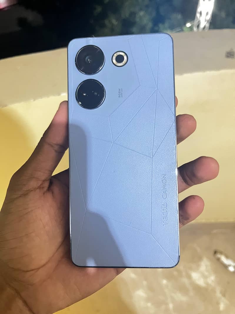Tecno CAMON 20 Pro 0