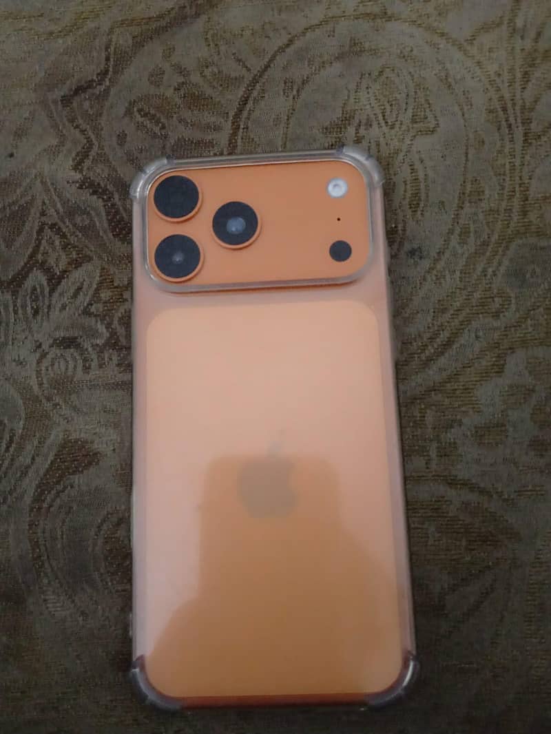 Apple iPhone 17 Pro Max 2