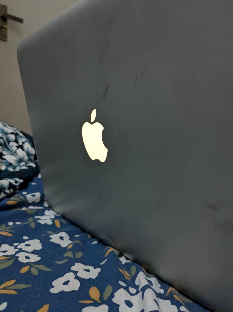 Macbook Pro 2012 0
